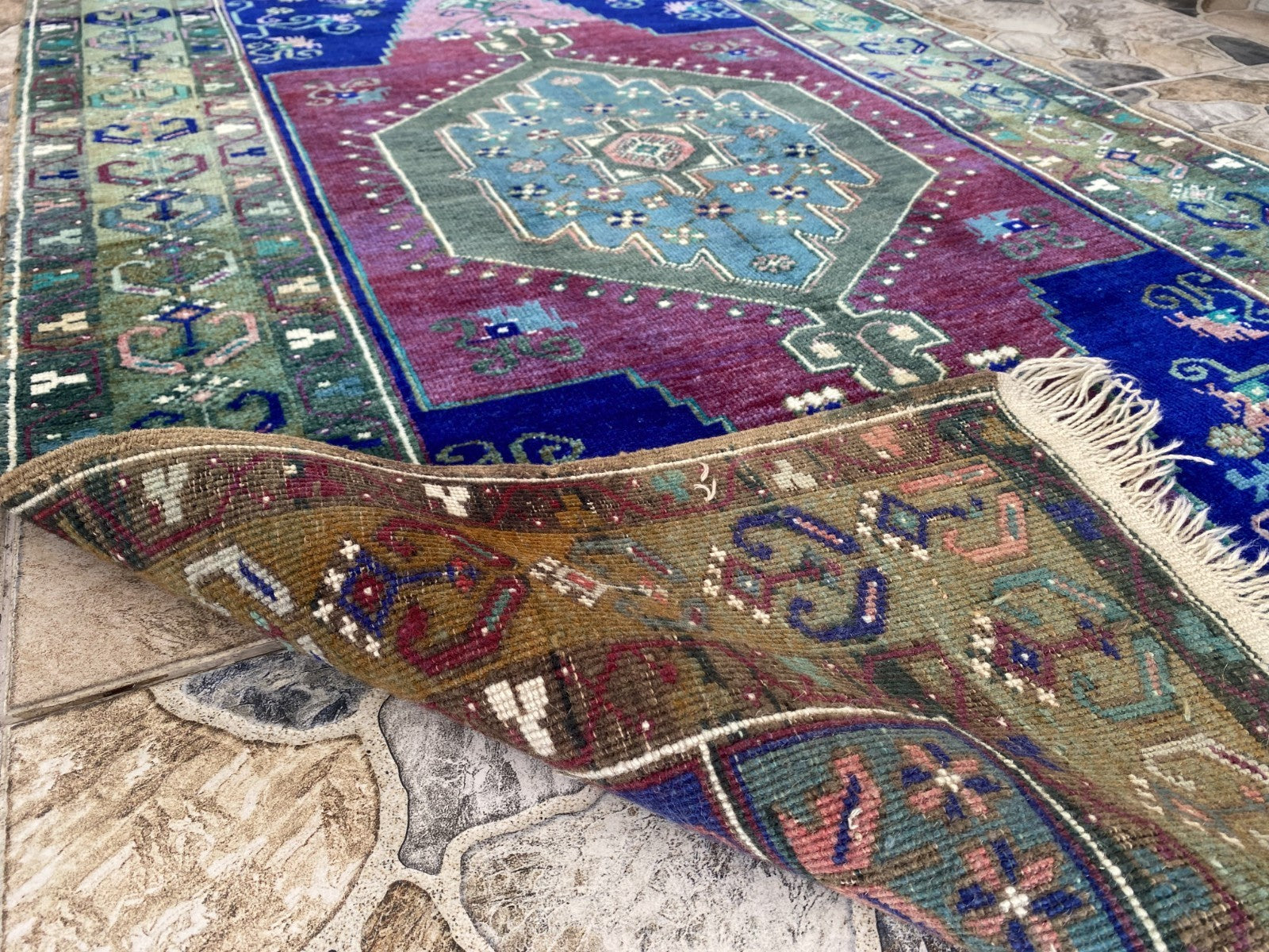 Vintage Handmade Turkish Rug Red Blue Medallion Anatolian Tribal Wool Rug 3x6 ft