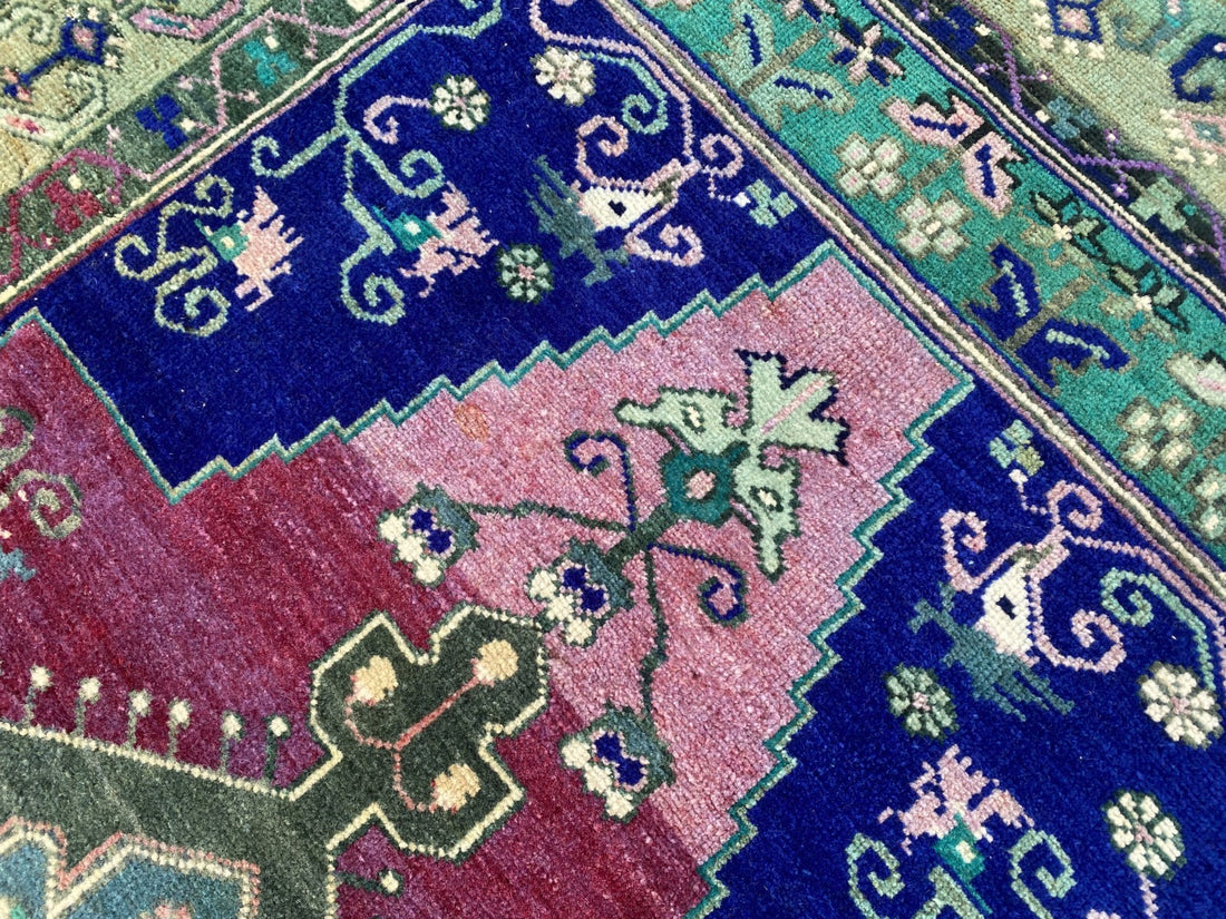 Vintage Handmade Turkish Rug Red Blue Medallion Anatolian Tribal Wool Rug 3x6 ft