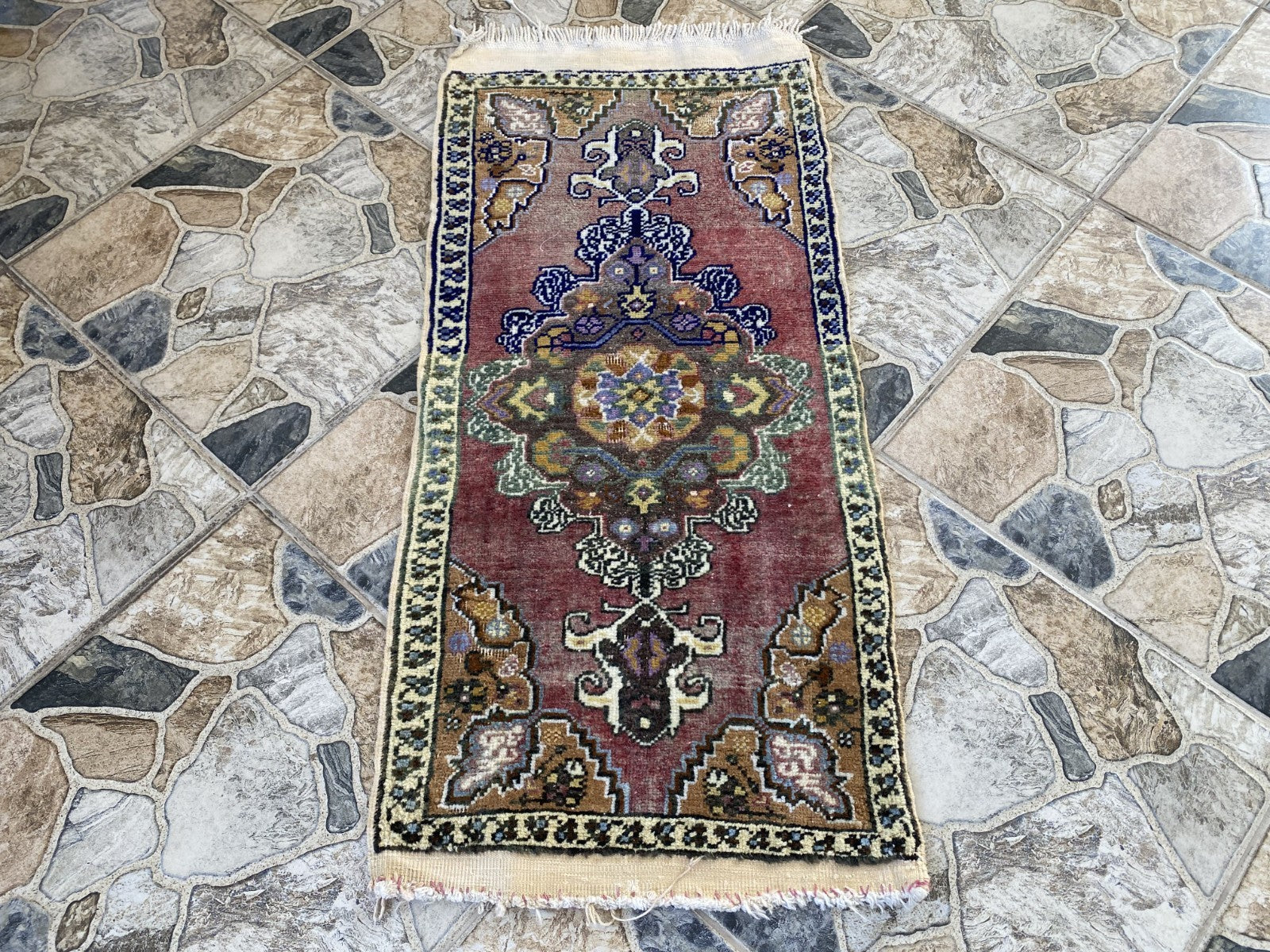 Vintage Wool Rug | 1.5 x 3.1 ft Faded Hand-Knotted Anatolian Small Medallion Rug