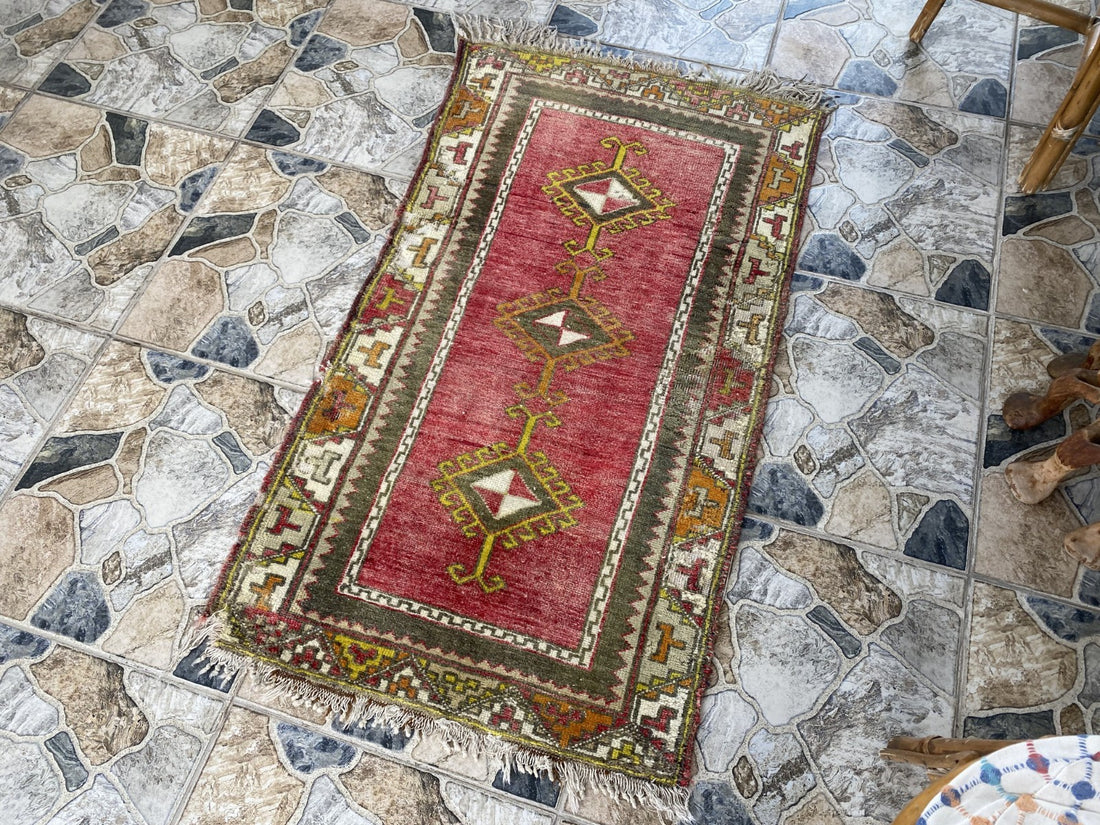 Vintage Anatolian Rug Hand-Knotted Wool Small Farmhouse Tribal Medallion 2x4 ft