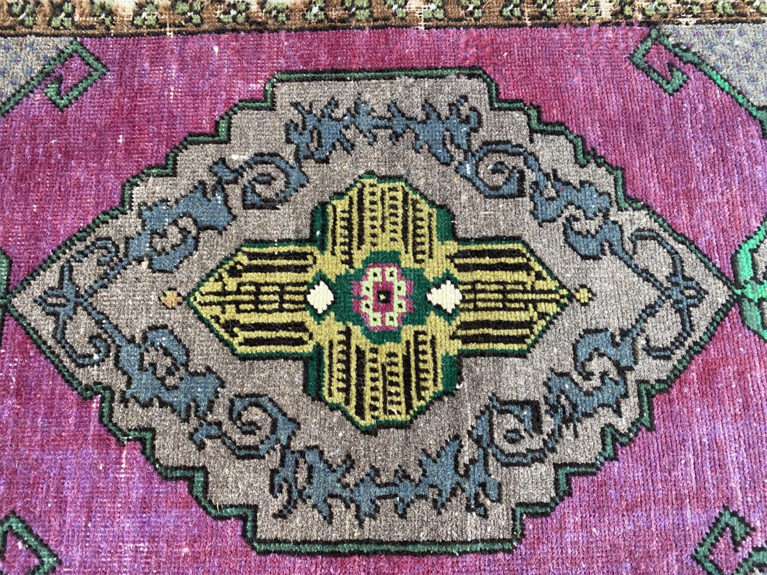 Geometric Turkish Vintage Rug Small Farmhouse Anatolian Tribal Village Rug 1.7x3