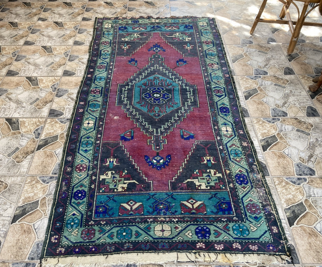 Turkish Vintage Rug, Geometric Area Farmhouse Anatolian Tribal Village Rug 3x7ft