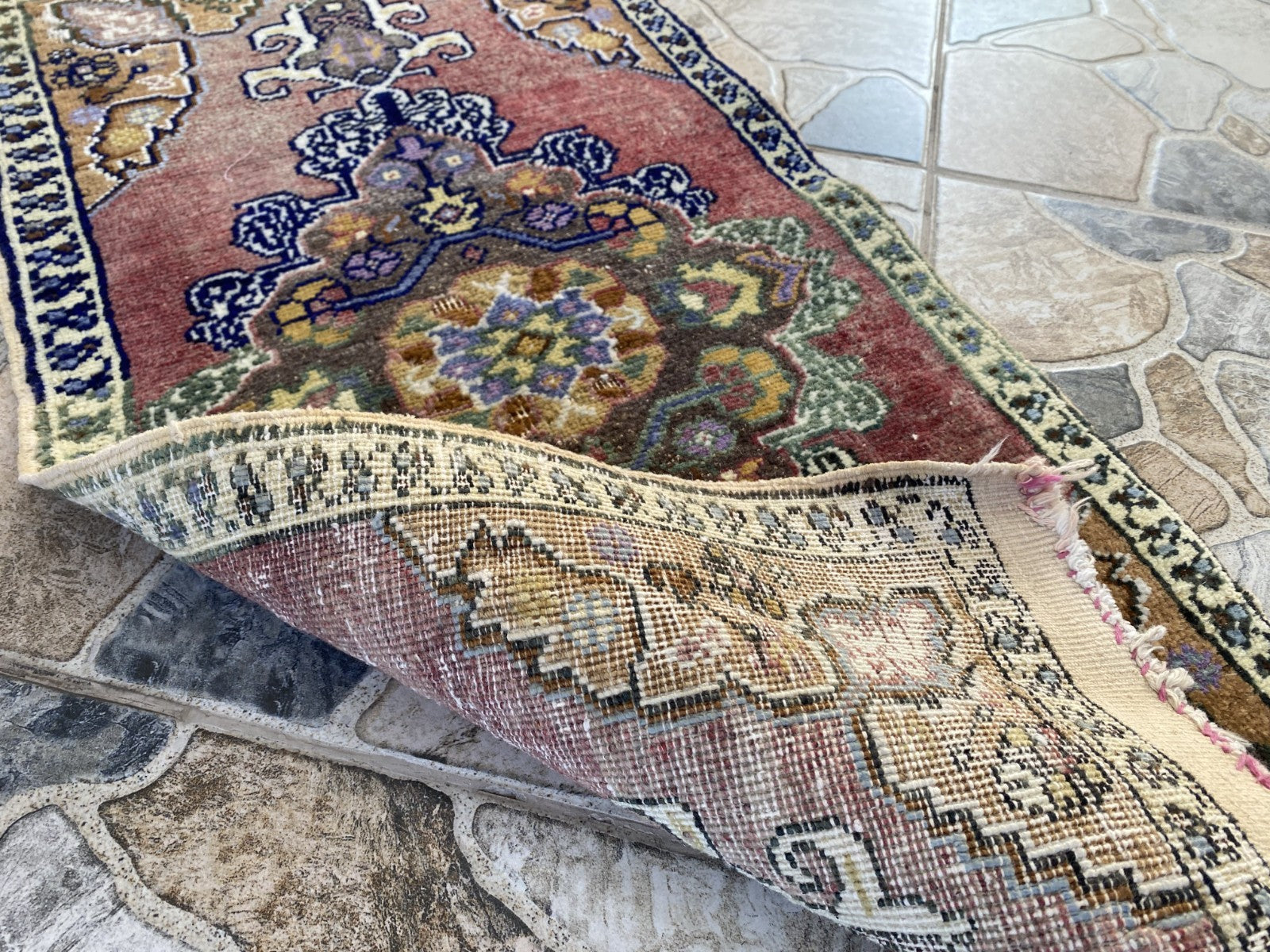 Vintage Wool Rug | 1.5 x 3.1 ft Faded Hand-Knotted Anatolian Small Medallion Rug