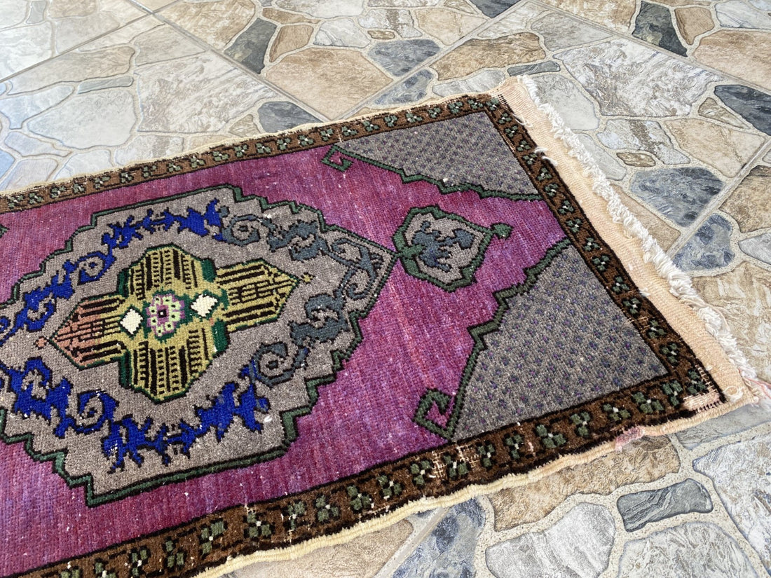 Vintage Turkish Rug 1.8 x 2.9 ft - Hand-Knotted Wool Anatolian Carpet Purple Rug